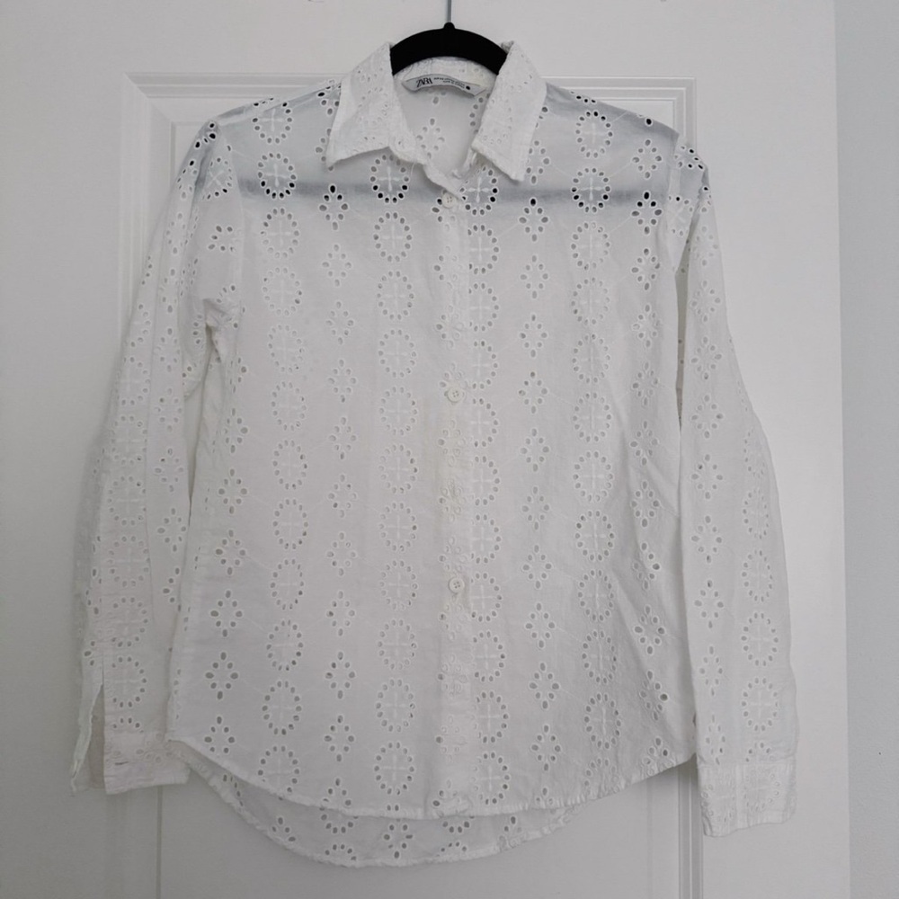 Zara women’s white eyelet spring collar button down shirt blouse top size XS 02